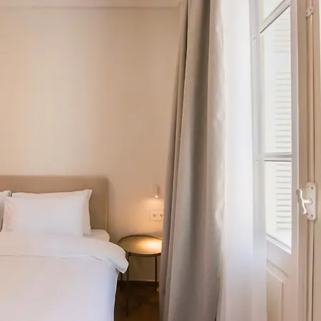 White Lotus By Halu! * Tessalónica