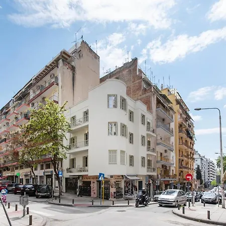 Apartment White Lotus By Halu!